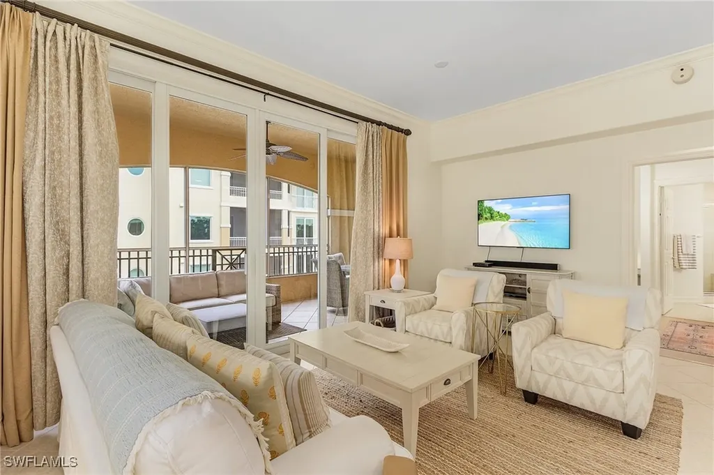2728 Tiburon Boulevard E Naples FL 34109