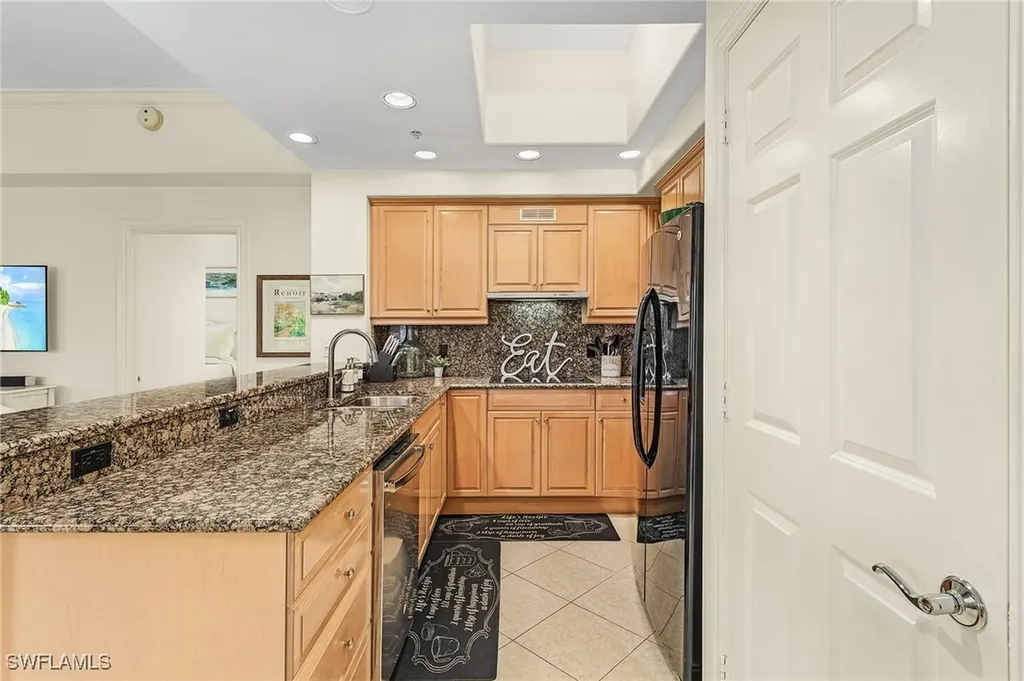 2728 Tiburon Boulevard E Naples FL 34109