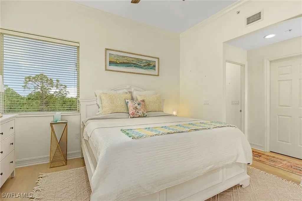 2728 Tiburon Boulevard E Naples FL 34109