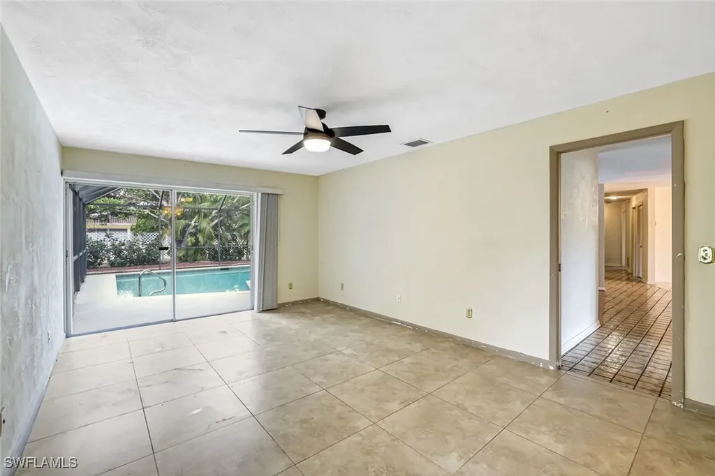 196 Baltusrol Drive Naples FL 34113