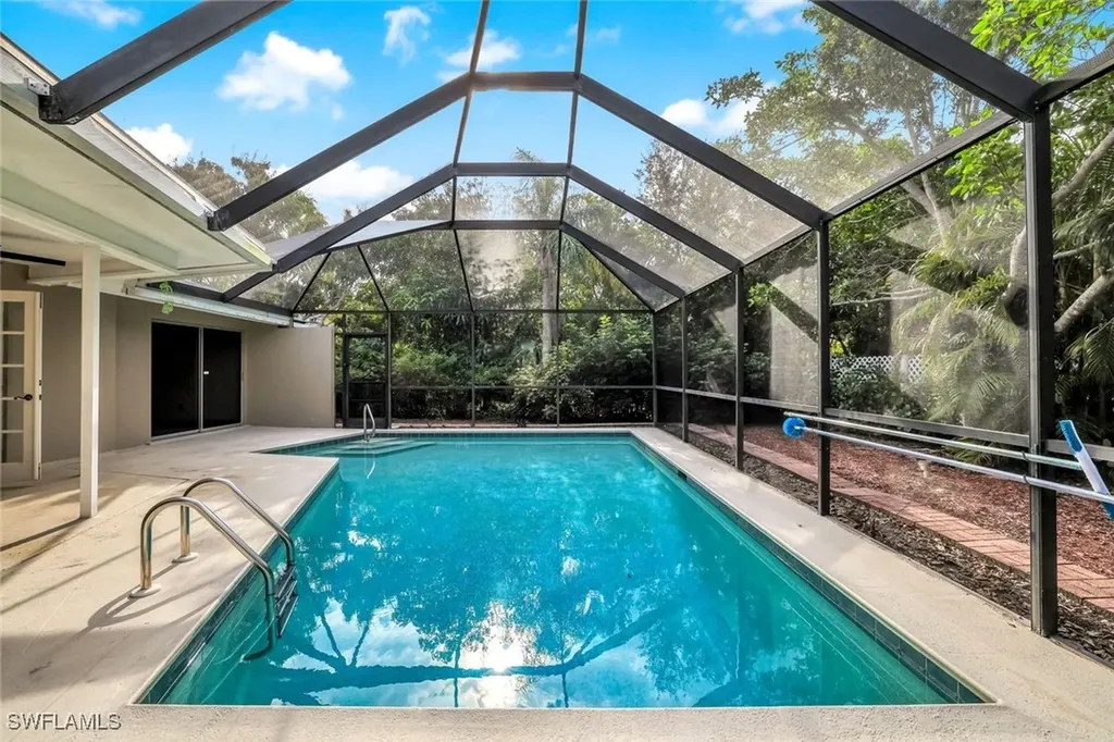 196 Baltusrol Drive Naples FL 34113