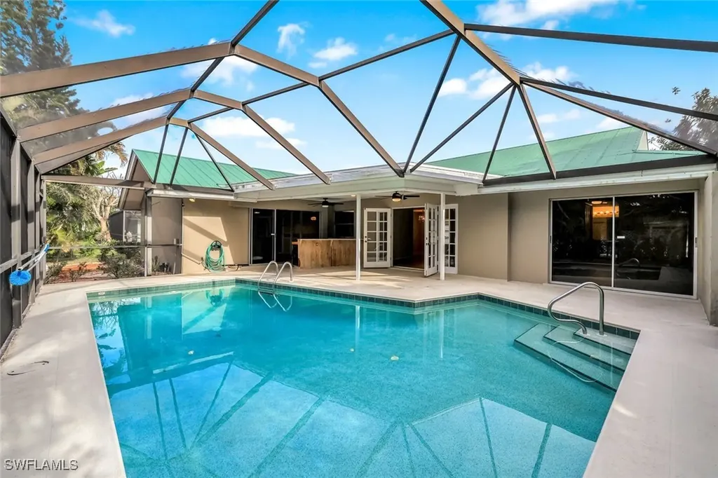 196 Baltusrol Drive Naples FL 34113