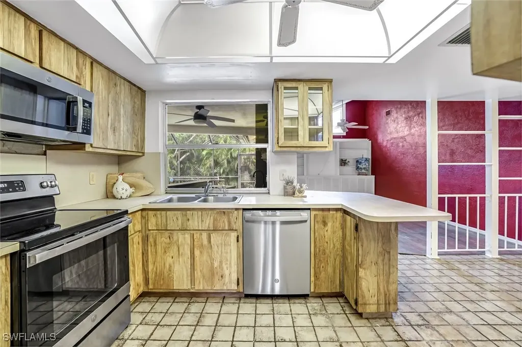 196 Baltusrol Drive Naples FL 34113