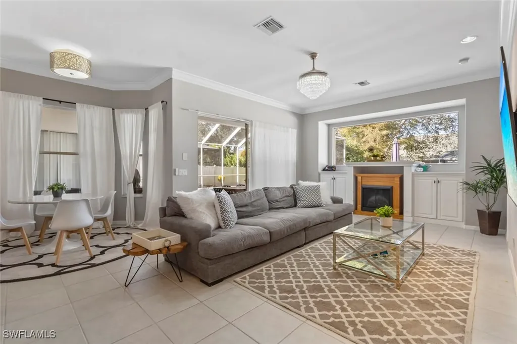 8524 Laurel Lakes Boulevard Naples FL 34119