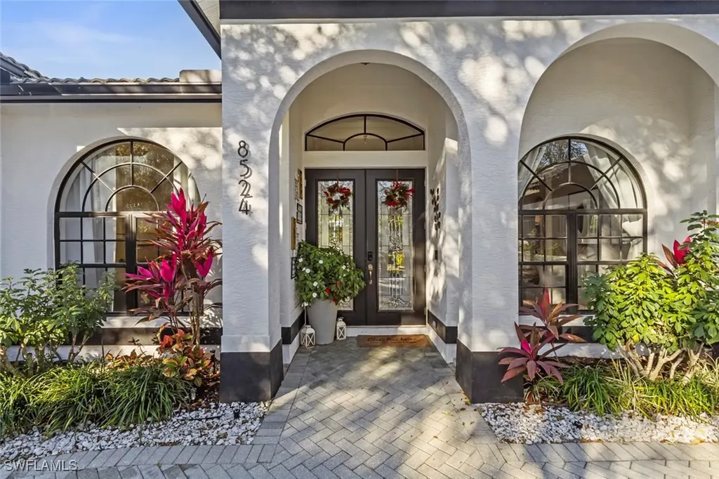 8524 Laurel Lakes Boulevard Naples FL 34119