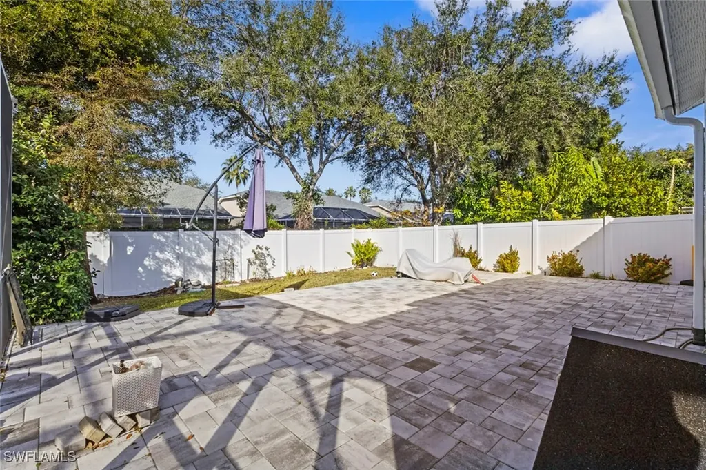 8524 Laurel Lakes Boulevard Naples FL 34119