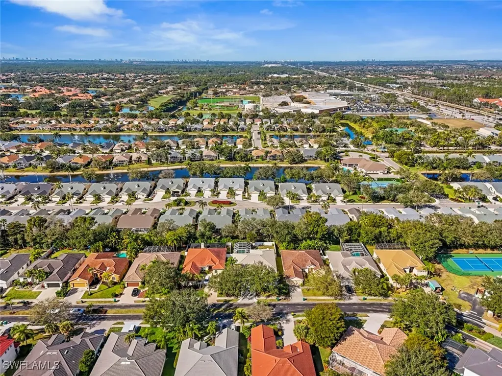 8524 Laurel Lakes Boulevard Naples FL 34119