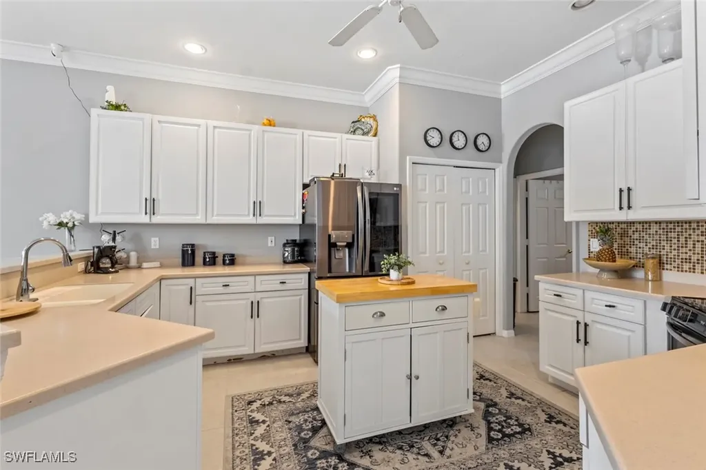 8524 Laurel Lakes Boulevard Naples FL 34119