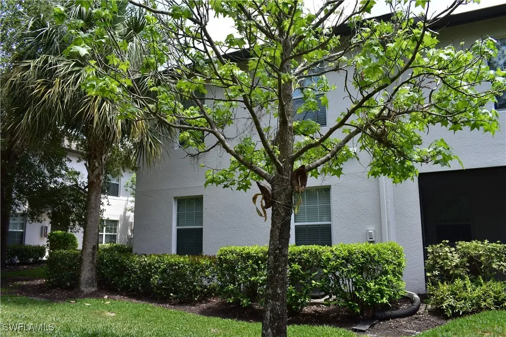 9072 Gervais Circle Naples FL 34120