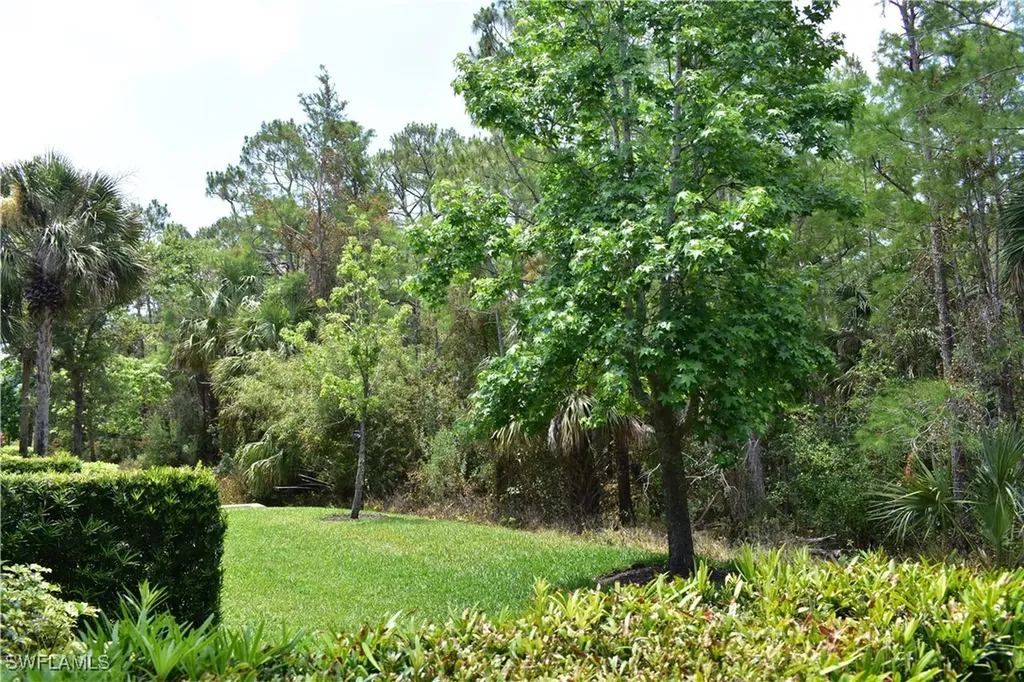 9072 Gervais Circle Naples FL 34120