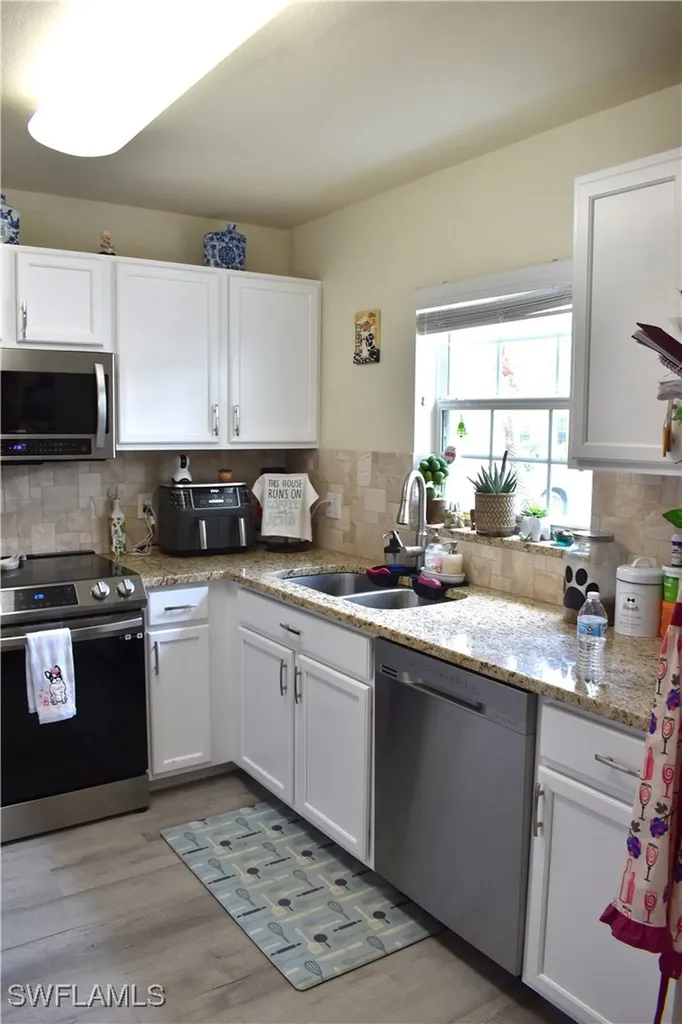 9072 Gervais Circle Naples FL 34120