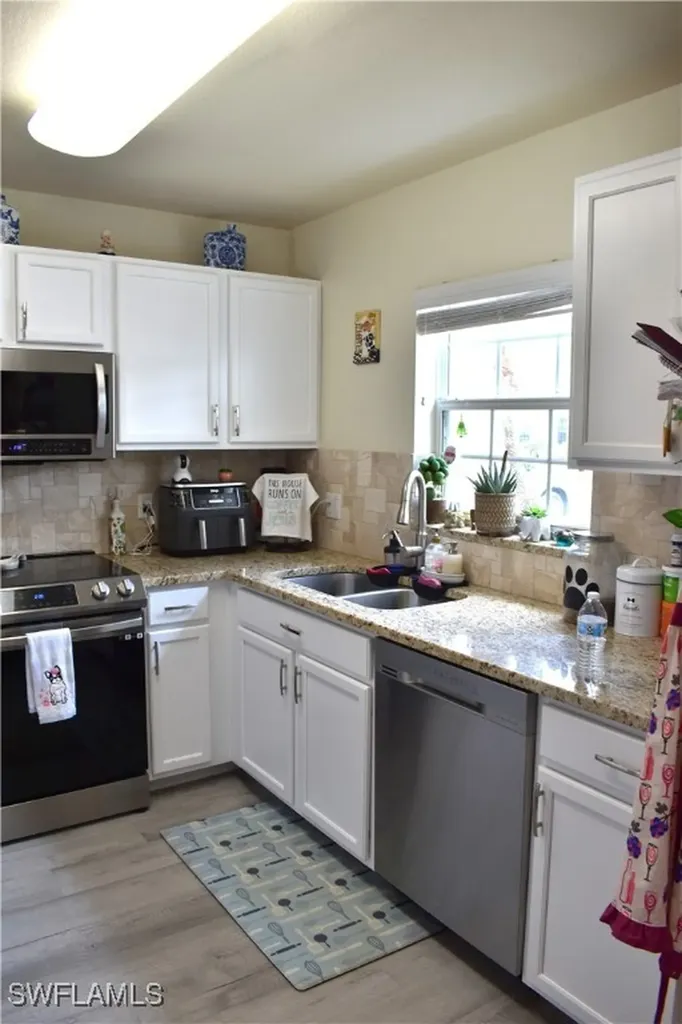 9072 Gervais Circle Naples FL 34120