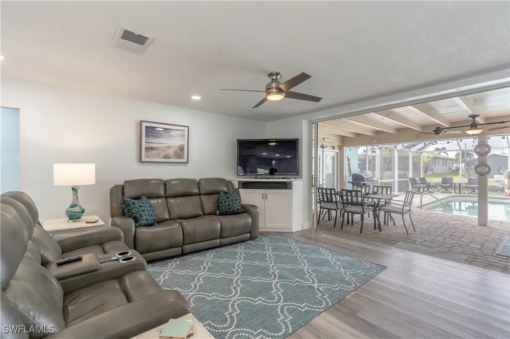 5344 Coral Avenue Cape Coral FL 33904