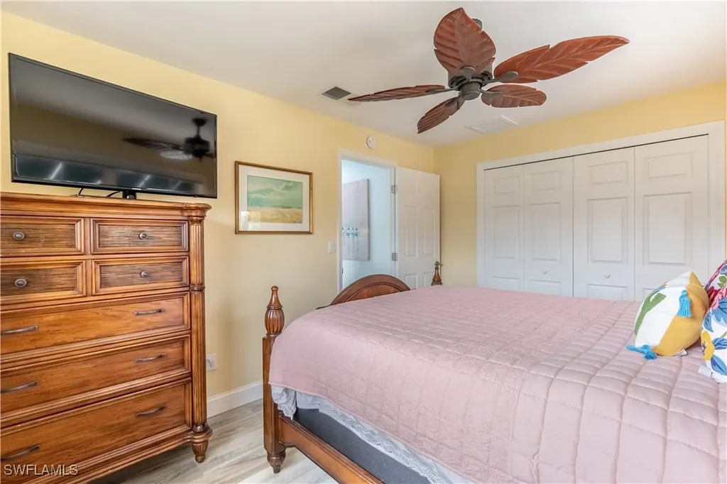 5344 Coral Avenue Cape Coral FL 33904