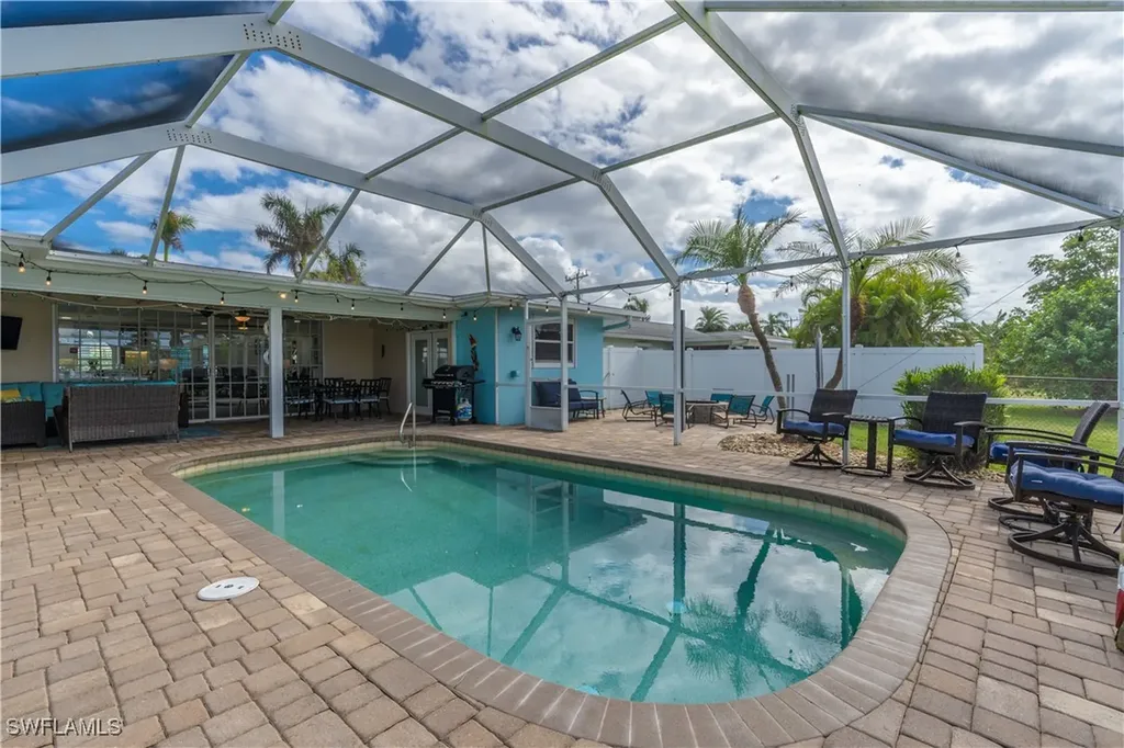 5344 Coral Avenue Cape Coral FL 33904