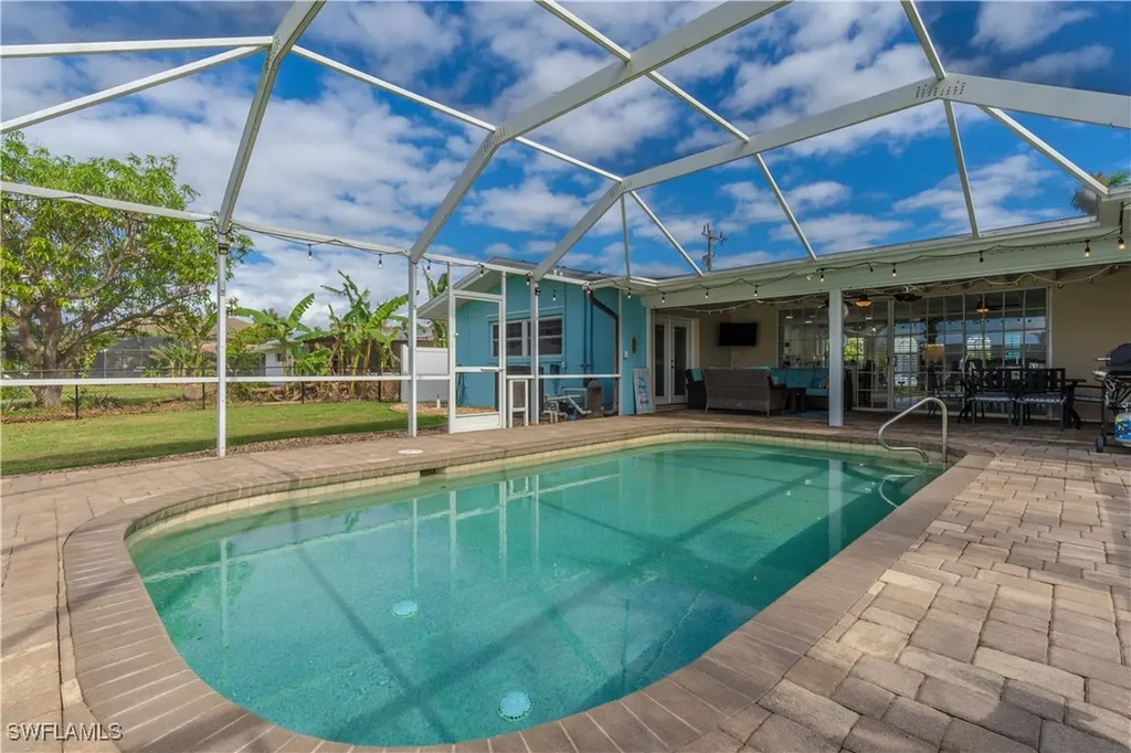 5344 Coral Avenue Cape Coral FL 33904