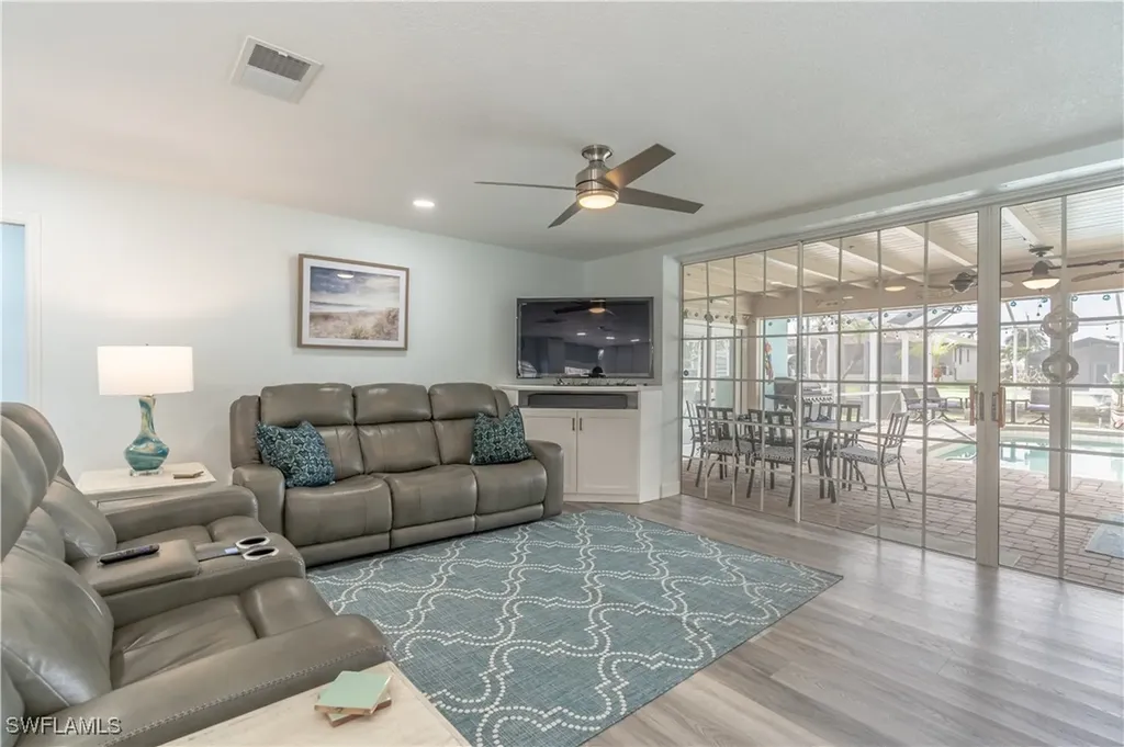 5344 Coral Avenue Cape Coral FL 33904