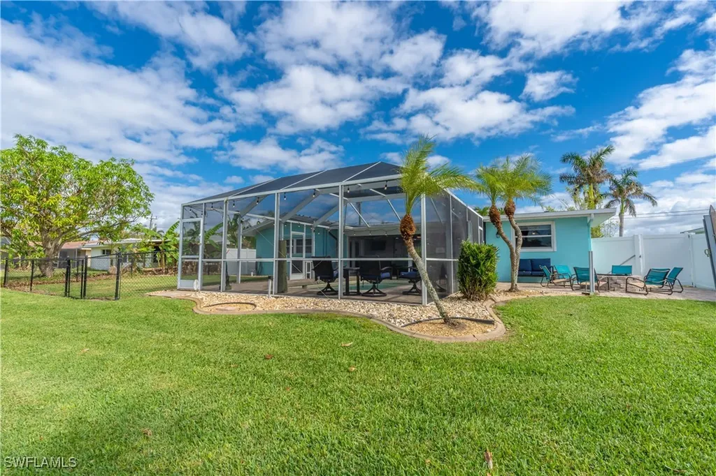 5344 Coral Avenue Cape Coral FL 33904