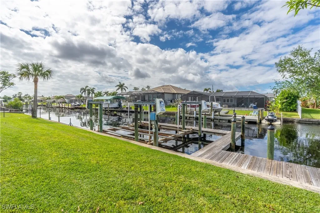 5344 Coral Avenue Cape Coral FL 33904