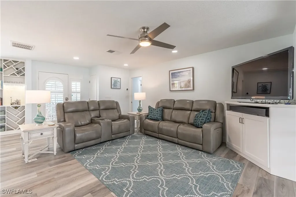 5344 Coral Avenue Cape Coral FL 33904