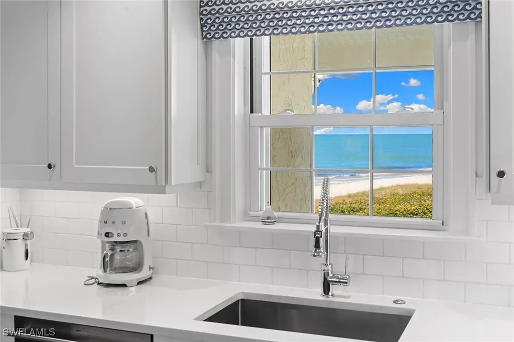 2701 Gulf Shore Boulevard N Naples FL 34103