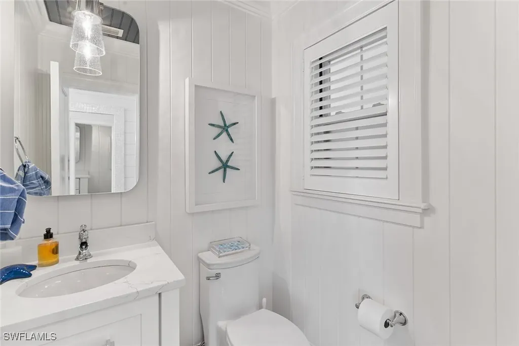 2701 Gulf Shore Boulevard N Naples FL 34103