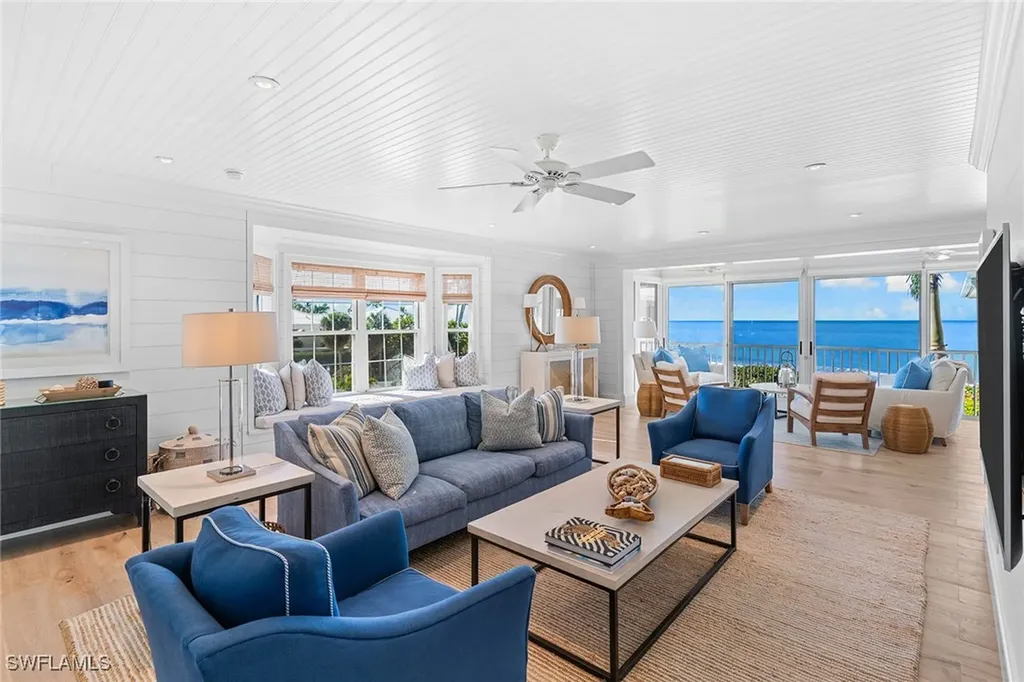2701 Gulf Shore Boulevard N Naples FL 34103
