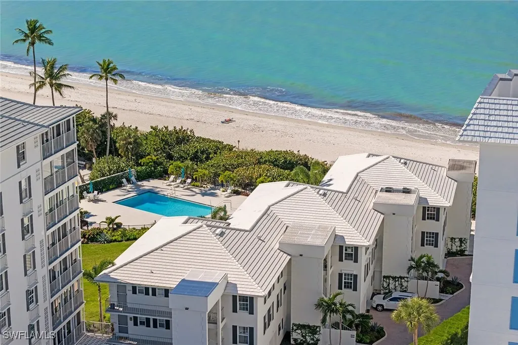 2701 Gulf Shore Boulevard N Naples FL 34103