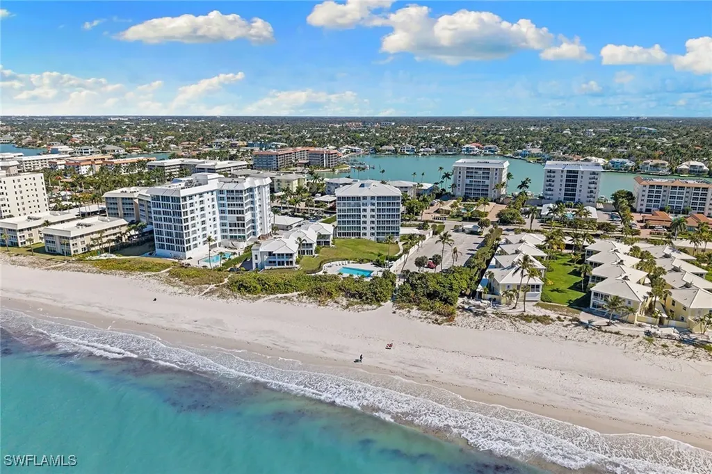 2701 Gulf Shore Boulevard N Naples FL 34103