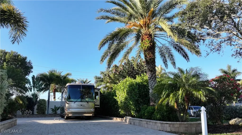 4620 Southern Breeze Drive Naples FL 34114
