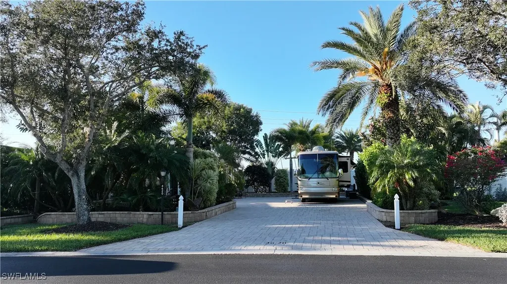 4620 Southern Breeze Drive Naples FL 34114