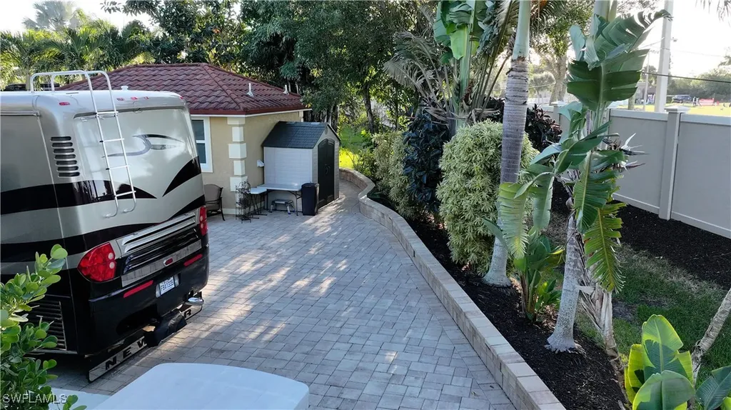 4620 Southern Breeze Drive Naples FL 34114