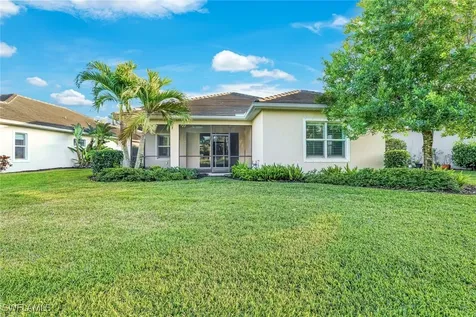 3529 Canopy Circle Naples FL 34120