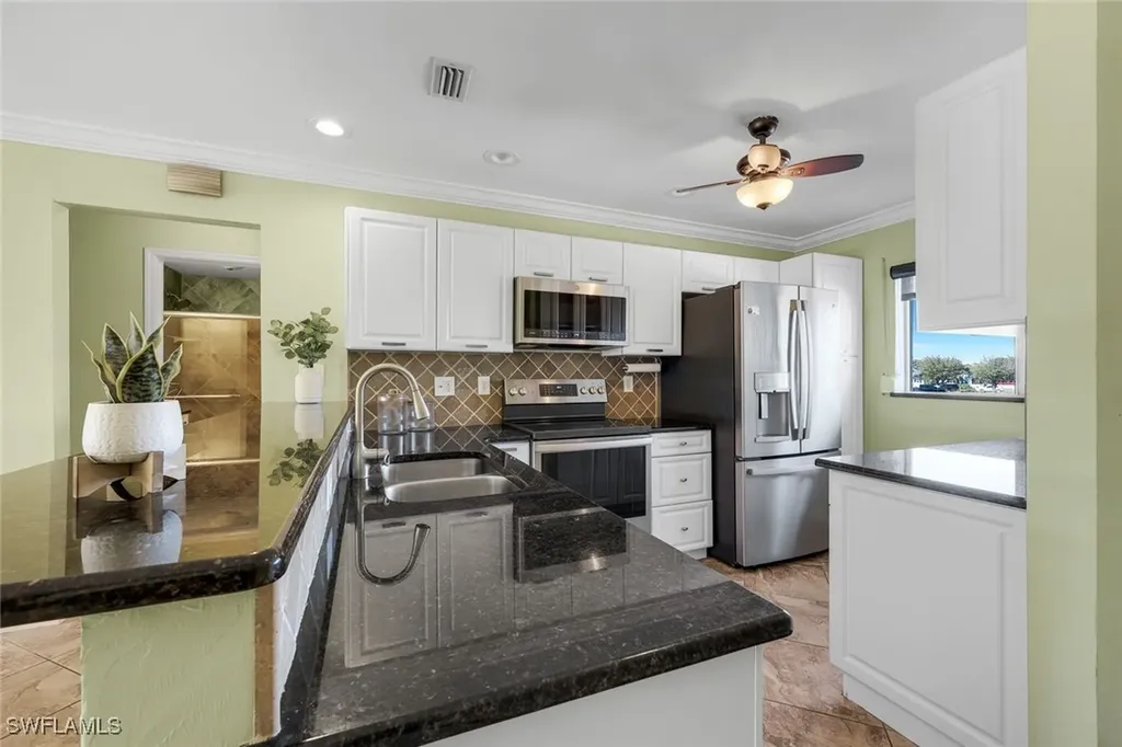 1706 Bikini Court Cape Coral FL 33904