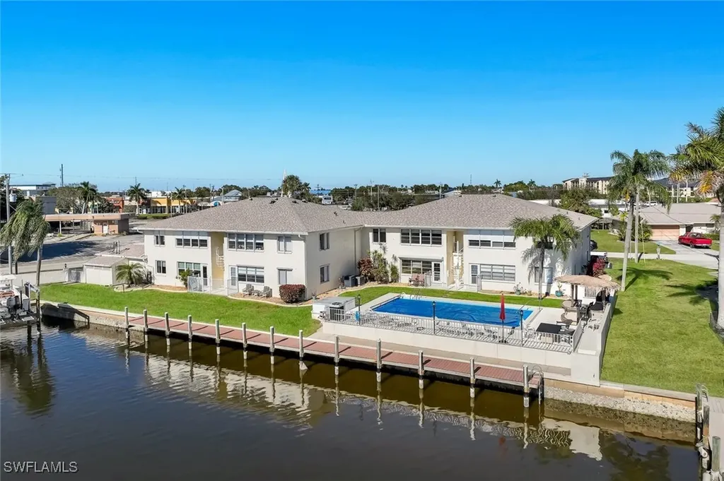 1706 Bikini Court Cape Coral FL 33904
