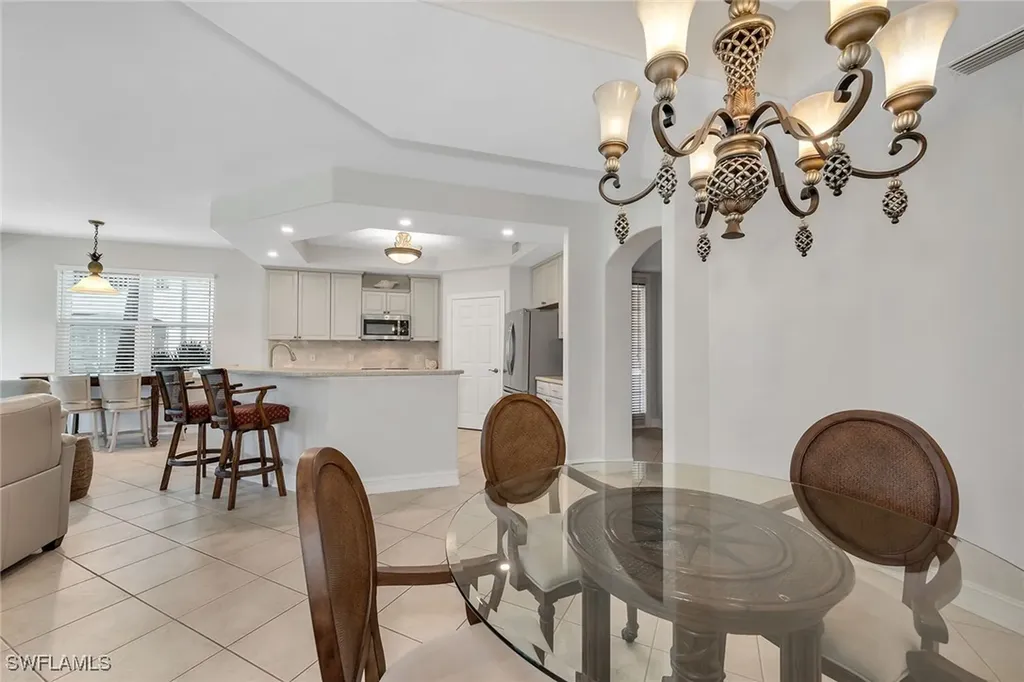 1285 Rialto Way Naples FL 34114