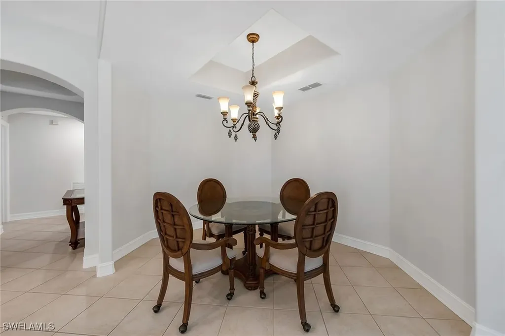 1285 Rialto Way Naples FL 34114