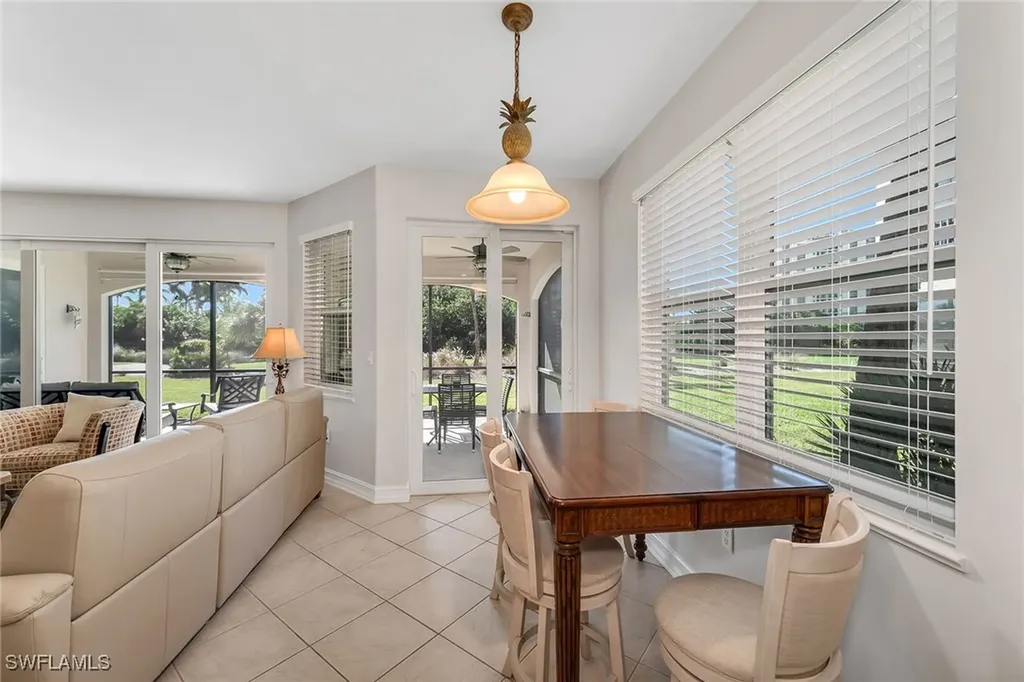 1285 Rialto Way Naples FL 34114