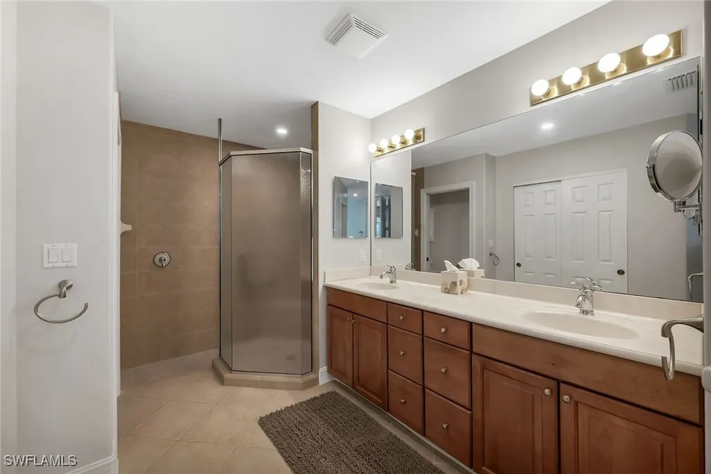 1285 Rialto Way Naples FL 34114