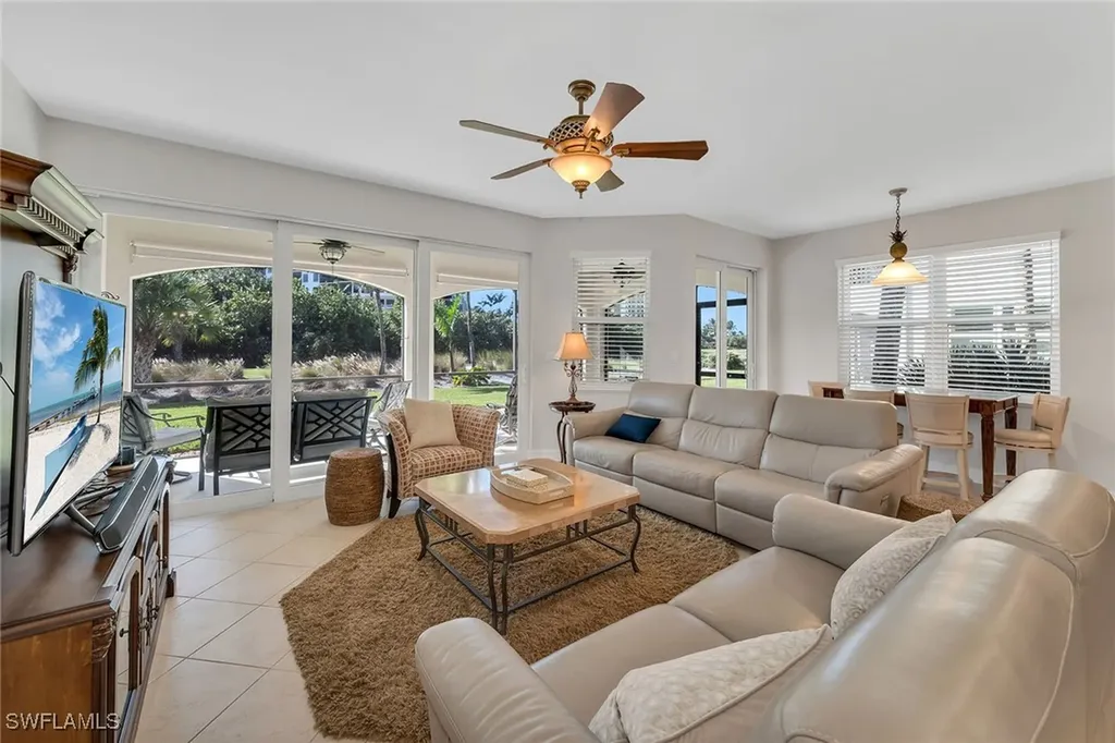 1285 Rialto Way Naples FL 34114