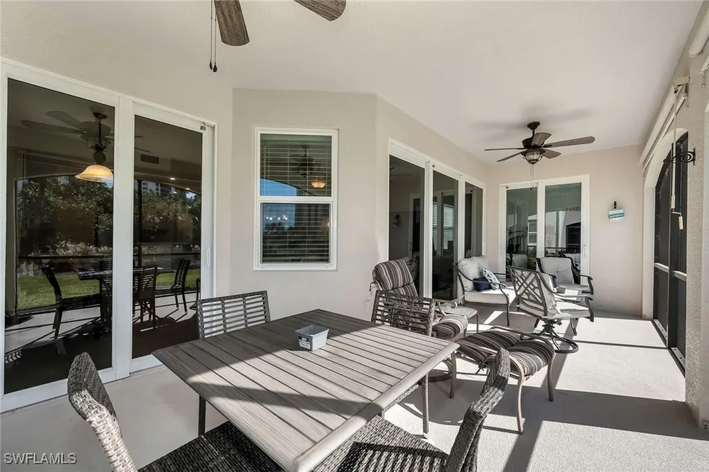 1285 Rialto Way Naples FL 34114