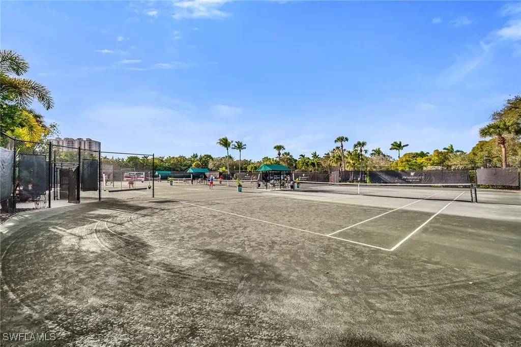 1285 Rialto Way Naples FL 34114