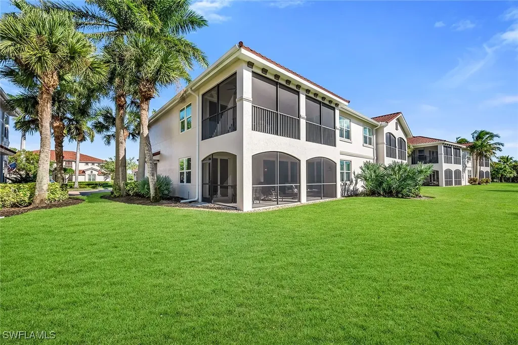 1285 Rialto Way Naples FL 34114