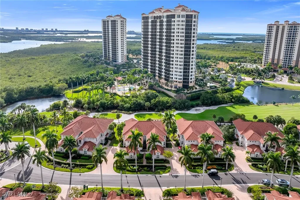 1285 Rialto Way Naples FL 34114