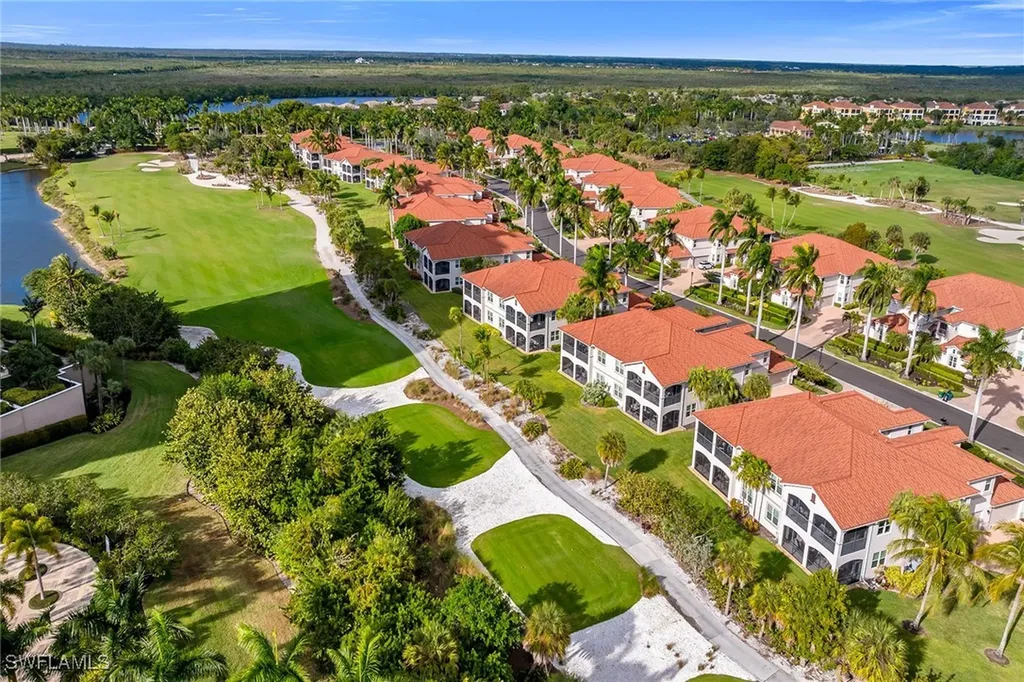 1285 Rialto Way Naples FL 34114