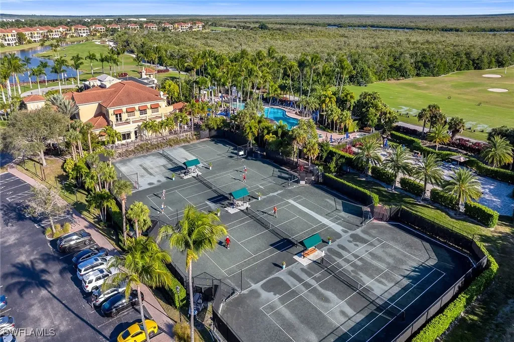 1285 Rialto Way Naples FL 34114