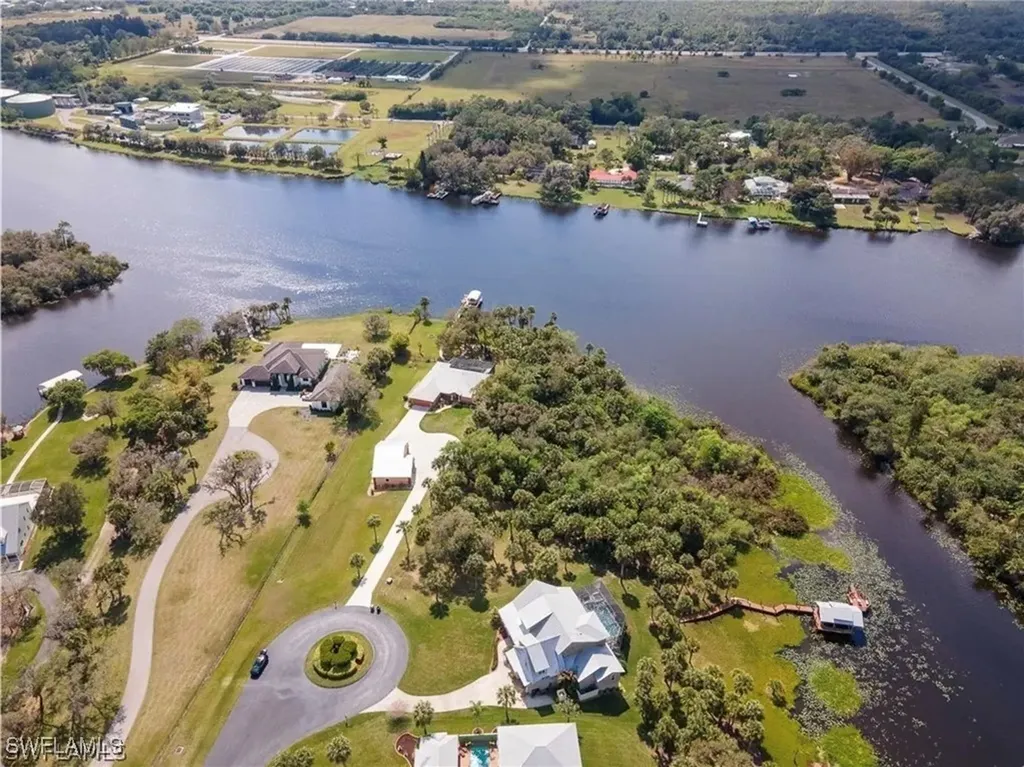 18011 Riverchase Court Alva FL 33920