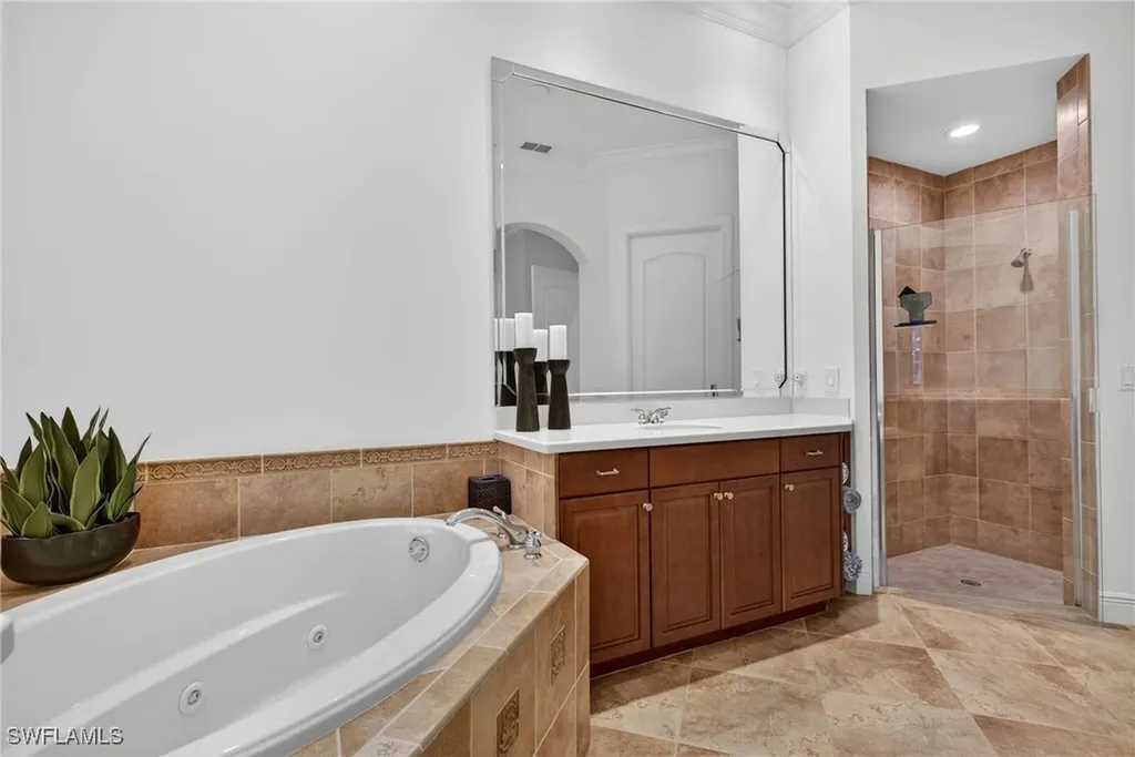 28540 Calabria Court Naples FL 34110
