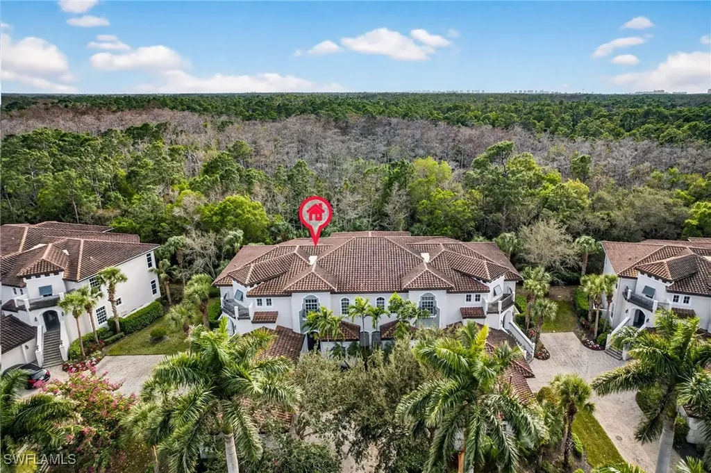 28540 Calabria Court Naples FL 34110