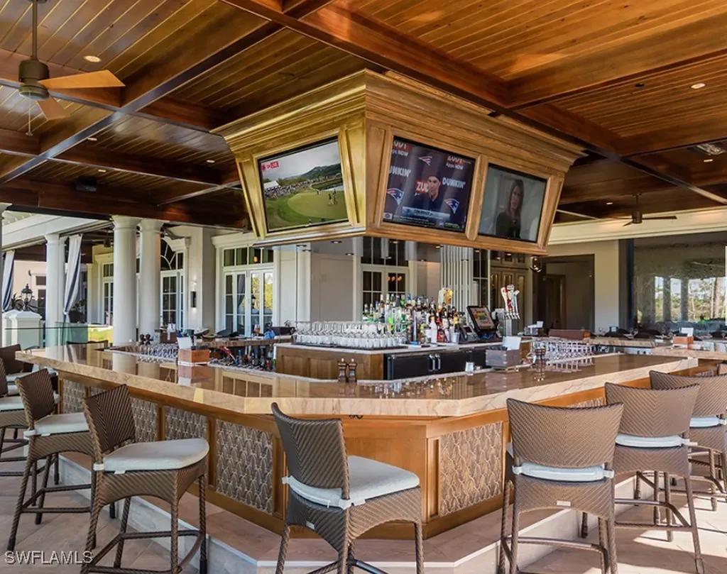 28540 Calabria Court Naples FL 34110
